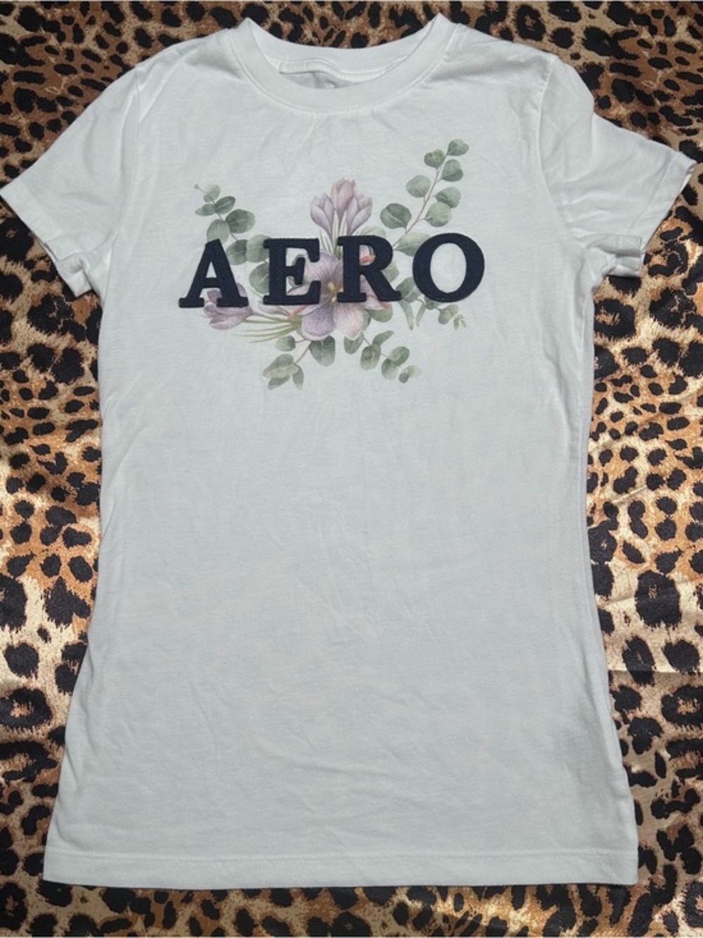 Aeropostale White Floral Classic Crew Graphic Tee